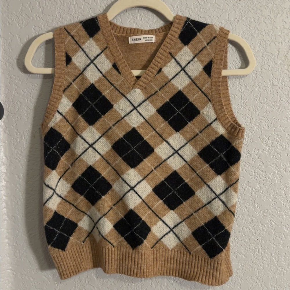 Argyle Patterned Sweater Vest